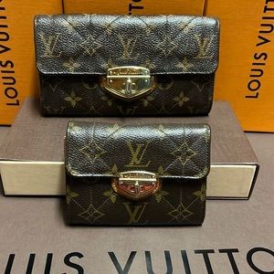 Authentic Louis Vuitton quilted monogram Etoile compact wallet